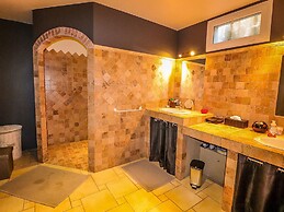 Luxury Property With Private Pool