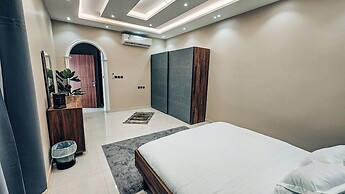 Foothills Luxury Residence