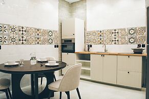 Foothills Luxury Residence
