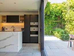 Luxury Villa With Pool & Sauna Kortrijk