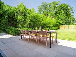 Luxury Villa With Pool & Sauna Kortrijk