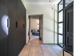 Luxury Villa With Pool & Sauna Kortrijk