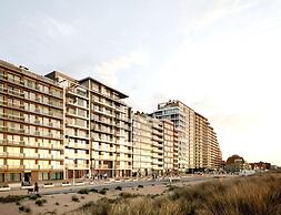 Seaside Comfort With Parking