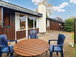 4 Person Holiday Home in Frorup