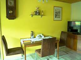 Lovely Apartment in Kirn