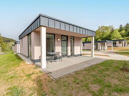 Erholsame Bungalows am Kronenburger See