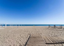 Escape Steps From the Sand