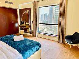 2BR Luxury Apartment Marina View