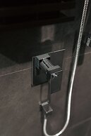 Lift Hotel