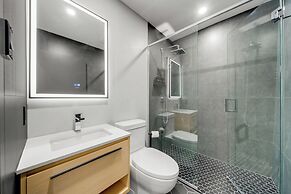 Lift Hotel