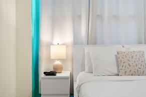 Central Condado Trendy Escape