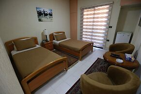 Hotel and Restaurant Shallalat Anjar