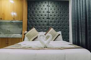 Shine Boutique Hotel
