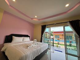 Patcharee Resort