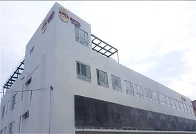 OYO 90975 Atta Hotel