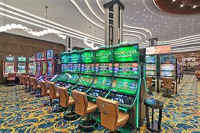 Grand Sapphire Resort & Casino