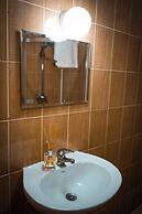 Apartment - Sleeps 4 & Free Parking