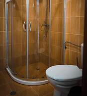 Apartment - Sleeps 4 & Free Parking
