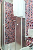 Sirmio Apartments  Primavera Stay