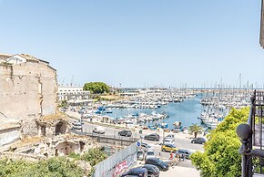 Oretea Apartment With Terrace by Wonderful Italy