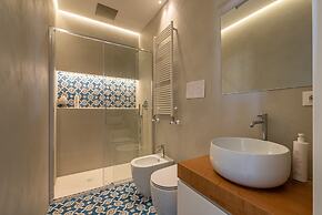 Oretea Apartment With Terrace by Wonderful Italy