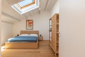 Oretea Apartment With Terrace by Wonderful Italy
