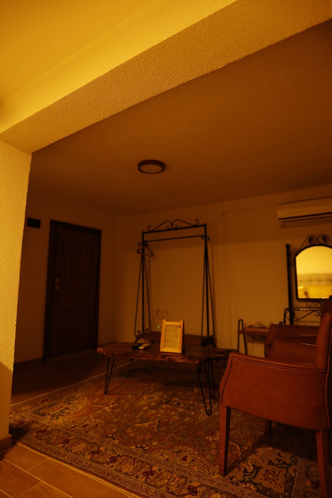 Ayaz Stone House