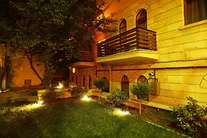 Ayaz Stone House