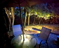 Cosy and Secluded Brook-side Lodge