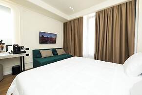 Hotel Adore