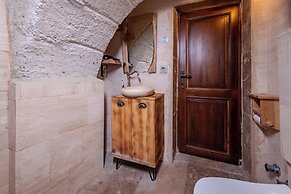 Lubberona Cave Cappadocia