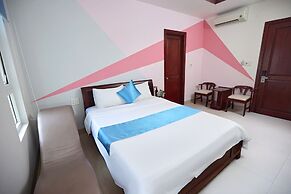 TN Yuni Hotel