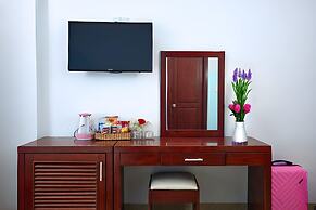 TN Yuni Hotel