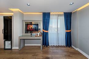AirGate Airport Hotel