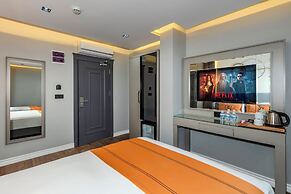 AirGate Airport Hotel