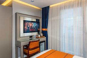 AirGate Airport Hotel