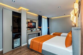 AirGate Airport Hotel