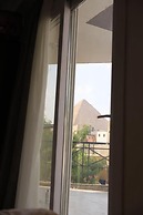 Pyramids Heritage INN