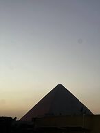 Pyramids Heritage INN