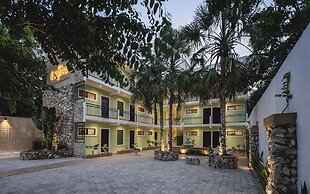 Hotel Kuxtal