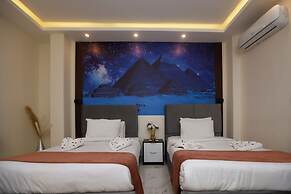 pyramids palace inn