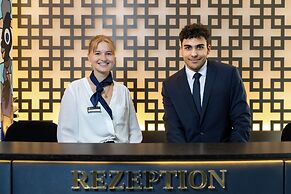 Best Western Premier Royal Blue - Adult Only