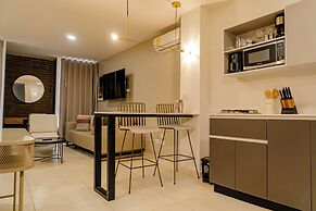 Cerritos Premium Tower & Mall