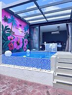 THE VIEW LUXE