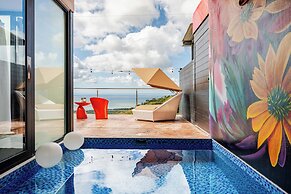THE VIEW LUXE