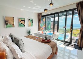 THE VIEW LUXE