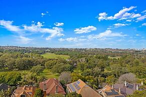 Centennial Park Light Filled Modern Studio