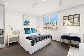 Harbourside 15 in Mcmahons Point