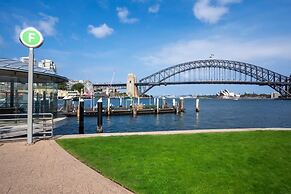 Harbourside 53 in Mcmahons Point
