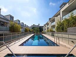 Poolside Apartment Opposite Redfern Park